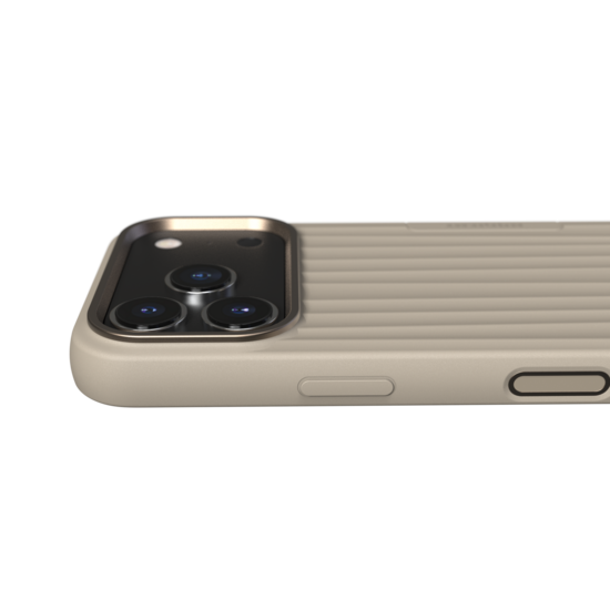 Nudient Bold MagSafe iPhone 17 Pro hoesje beige