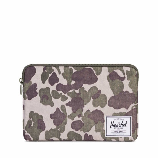 Herschel Anchor 12 inch sleeve Camo