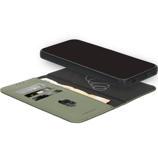 Mobiparts leren 2 in 1 Wallet iPhone 17 Pro Max hoesje groen