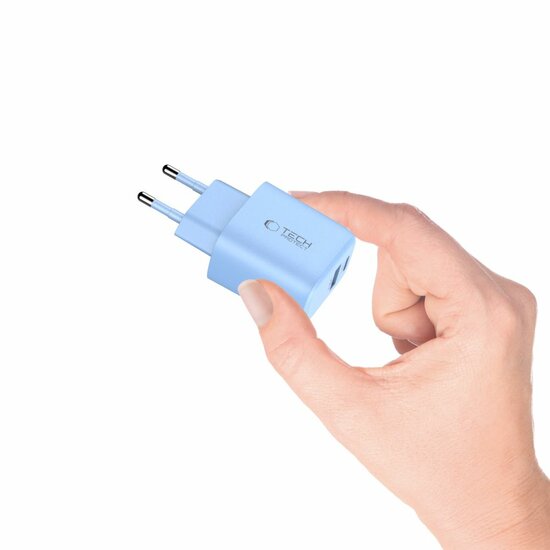 TechProtection USB-C 2 poort oplader 30 watt blauw