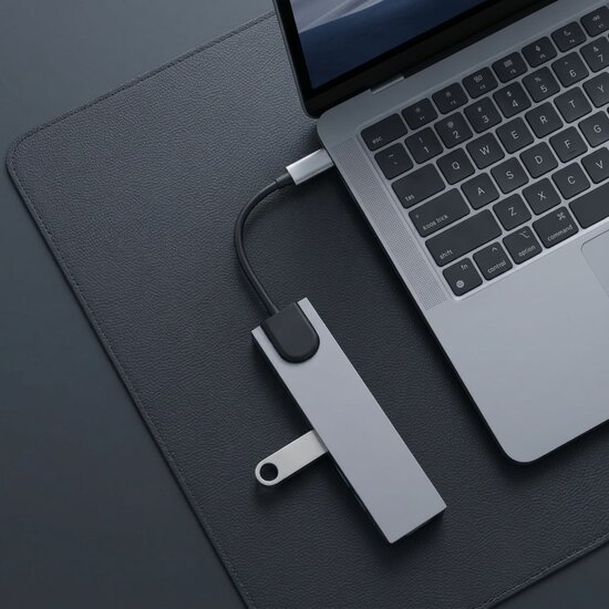 TechProtection 8 in 1 USB-C &nbsp;hub