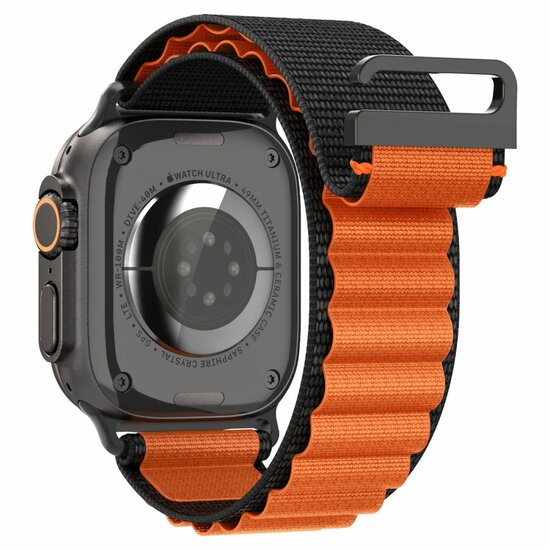 Spigen WBF1 Band Apple Watch 49 / &nbsp;46 / 45 / 44 &nbsp;mm bandje zwart / oranje