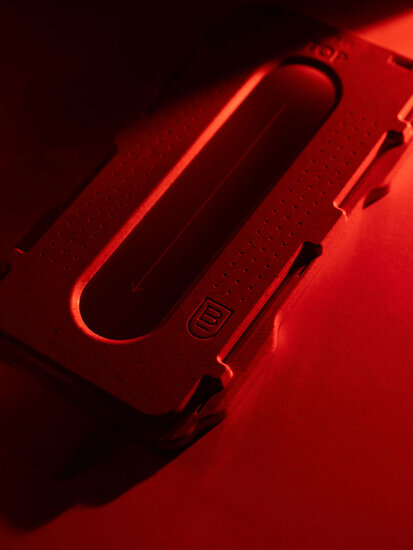 BodyGuardz Red Light Converter iPhone 17 screenprotector