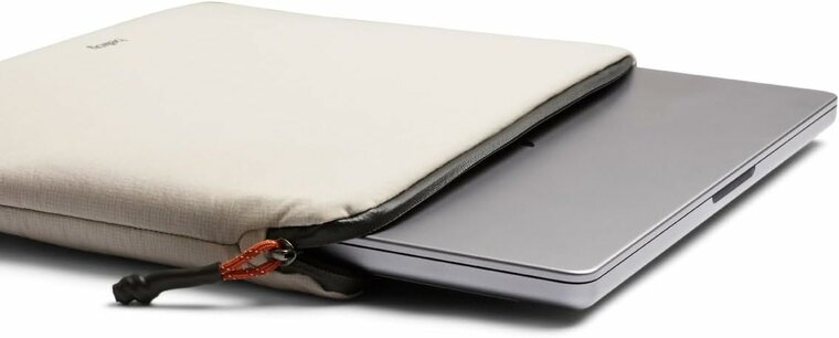 Bellroy Lite MacBook 15 / 16 inch sleeve ash
