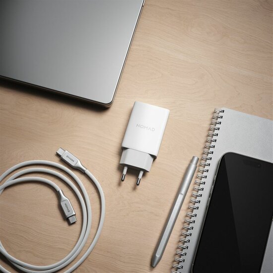 Nomad Slim USB-C oplader 40 watt wit