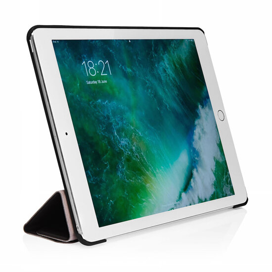 Pipetto Origami iPad 9,7 inch 2017 hoesje Zwart