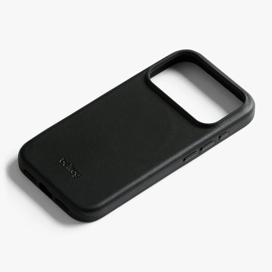 Bellroy leather iPhone 17 Pro Max hoesje zwart