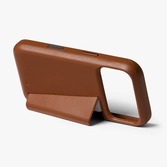 Bellroy Card iPhone 17 Pro wallet hoesje bruin
