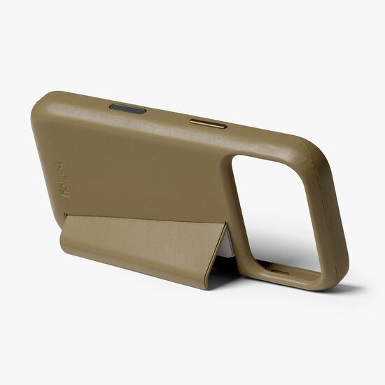 Bellroy Card iPhone 17 Pro Max wallet hoesje khaki