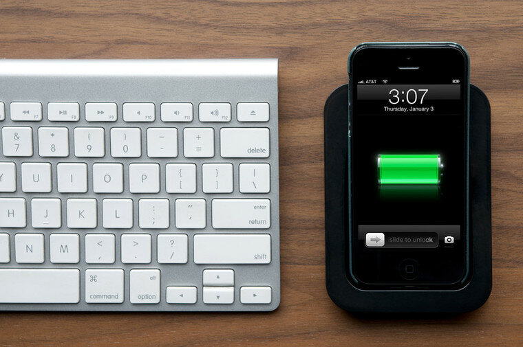 Bluelounge Saidoka Lightning Dock Wei&szlig;