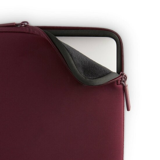 Pipetto Classic MacBook Neo 13 inch sleeve burgundy