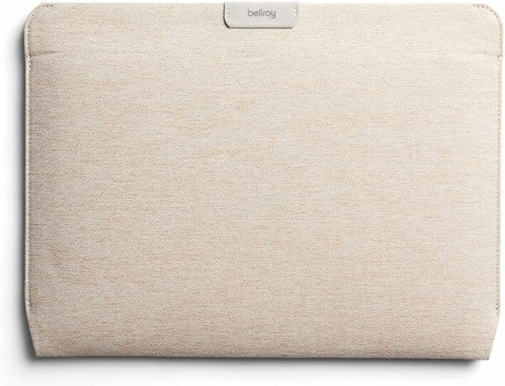 Bellroy MacBook Pro 14 inch sleeve beige