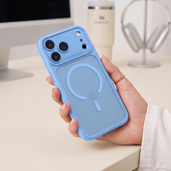 TechProtection Peak CC MagSafe iPhone 18 Pro case sky blue