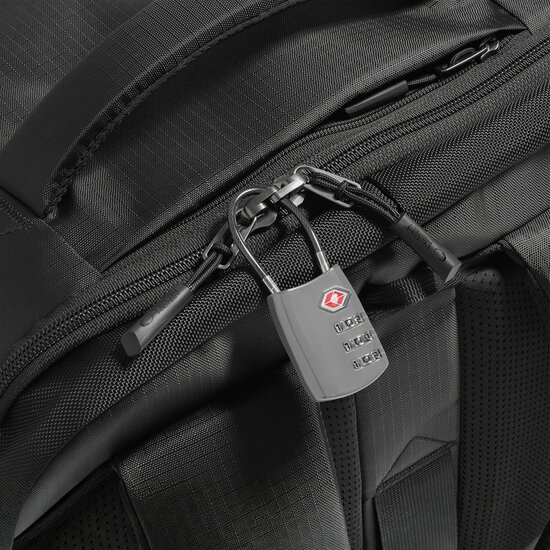 TechProtection Defender handbagage 24 liter rugzak 40 x 30 x 20 cm zwart