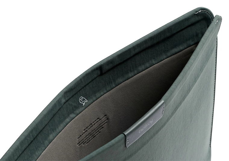 Bellroy MacBook 13 / 14 inch sleeve everglade