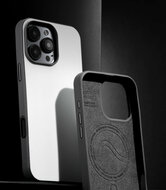 Caudabe Paragon iPhone 16 Pro Max hoesje oranje