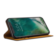 Xqisit Wallet iPhone X hoesje Zwart