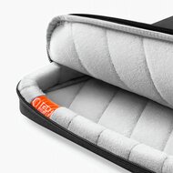 TechProtection Defender MacBook 13 / 14 inch sleeve laptop tas zwart / oranje