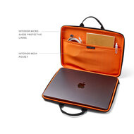 UAG Civilian Shock MacBook 15 / 16 inch sleeve met handvat