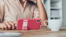 Moshi Capto iPhone Xs Max hoesje Rood