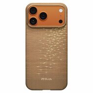 Pitaka Ultra Slim MagSafe iPhone 17 Pro Max hoesje golden tint