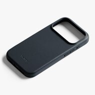 Bellroy leather iPhone 17 Pro Max hoesje navy