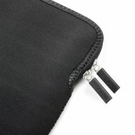 TRUNK Neoprene MacBook 13 inch sleeve zwart