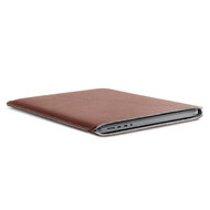 Woolnut Leather MacBook Pro 16 inch M1 sleeve Bruin