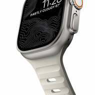 Nomad Sport FKM Apple Watch 49 / 46 /&nbsp;45 mm bandje stone beige