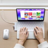 Satechi USB-C Snap MacBook Neo Hub Silber