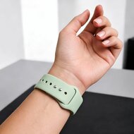 TechProtection Silicone Apple Watch 42 / 41 / 40 mm strap pistachio