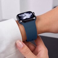 TechProtection Silicone Apple Watch 42 / 41 / 40 mm bandje navy