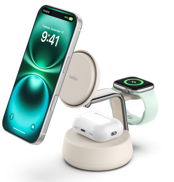 Belkin UltraCharge Pro 3 in 1 opvouwbare MagSafe lader met Qi2 25 watt beige