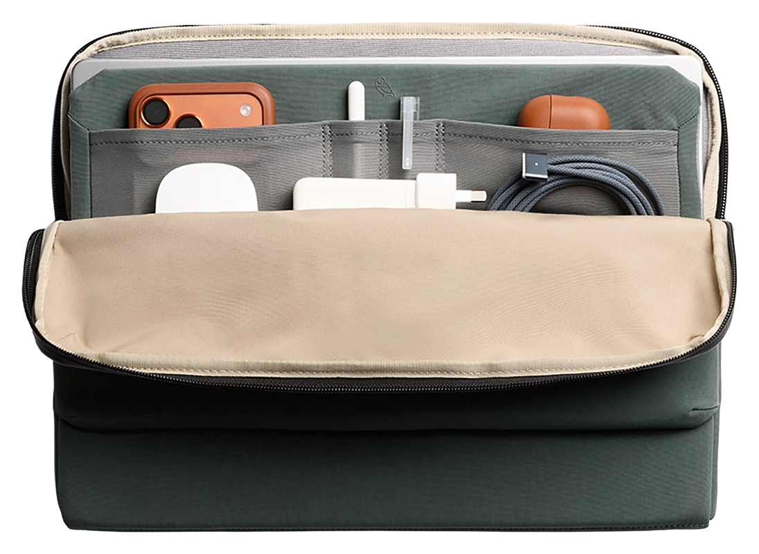 Bellroy Laptop Caddy MacBook 15 / 16 inch sleeve everglade