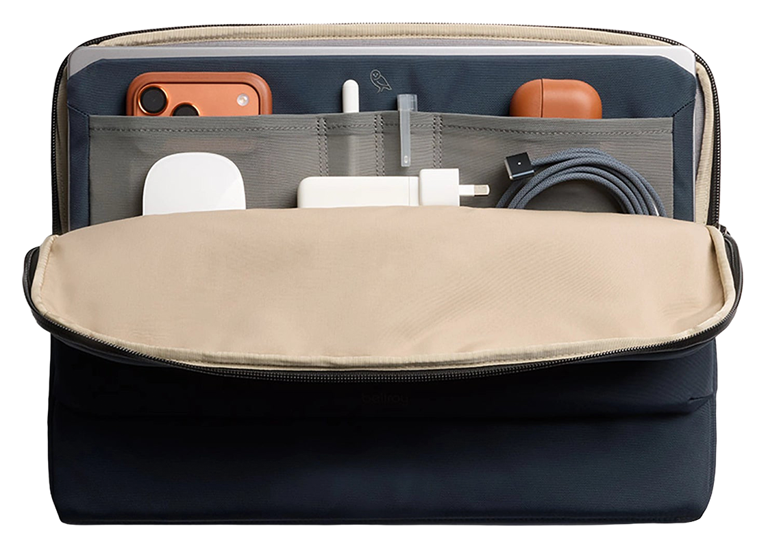Bellroy Laptop Caddy MacBook 13 / 14 inch sleeve nightsky